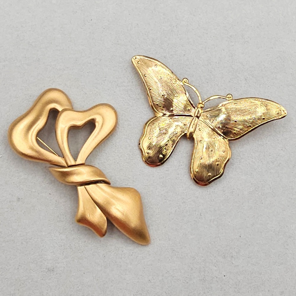 Vintage Butterfly Monet Heart Bow Brooch Gold Tone Nature 2pc Casual 3 inch Pins